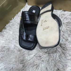 Mauri High Quality Pam Slippers - Black